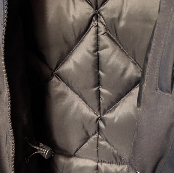 Edie Bauer Women's Olympia Waterproof Down Stadium Jacket - Picture 4 of 16